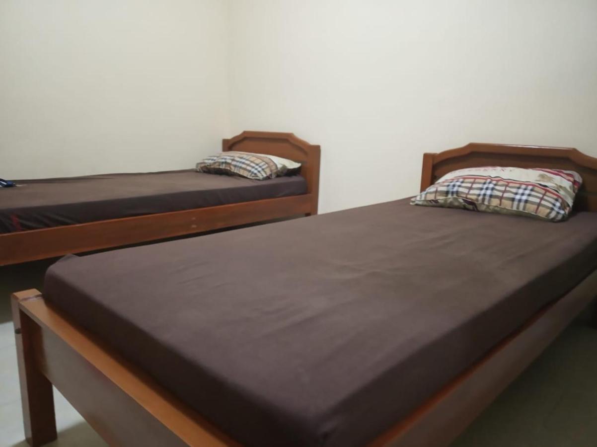 647 Wisma tamu 2*
